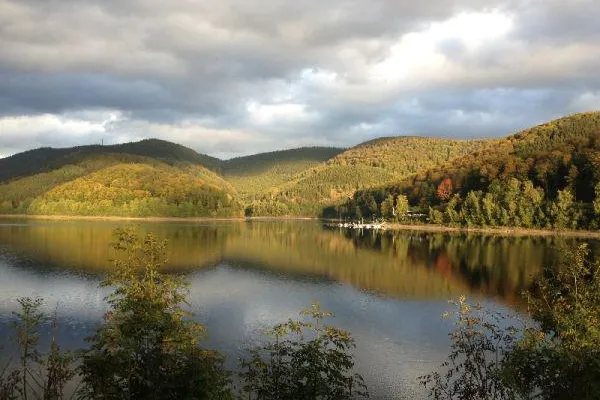 Bild: Wanderurlaub zum „Indian Summer“ im Harz