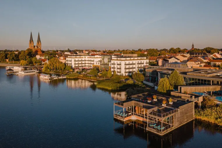 Bild: Lobbykonzerte einmal anders: Sherman Noir veröffentlicht Mutmacher-Hymne mit dem Resort Mark Brandenburg
