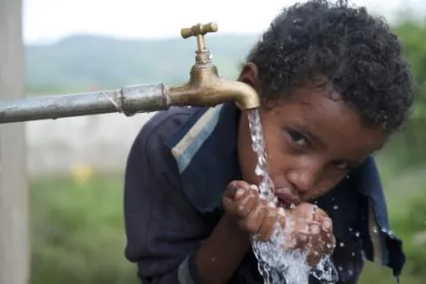 Bild: Stiftung Menschen für Menschen - Karlheinz Böhms Äthiopienhilfe: Sauberes Wasser für die Menschen
