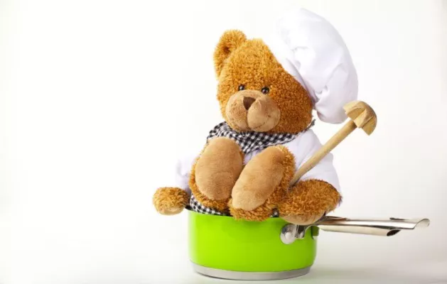 Kochen, Küchenexperimente, Mini- Knigge- Tischmanieren & Cocktails für Sonnenstrahl e. V. Bild: Kochen, Küchenexperimente, Mini- Knigge- Tischmanieren & Cocktails für Sonnenstrahl e. V.