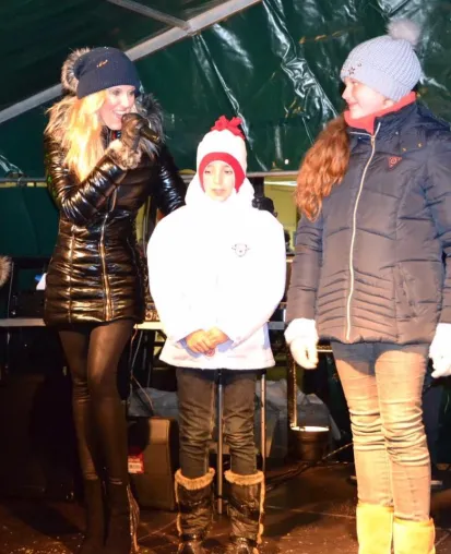 Weihnachten in Familie mit Jacky P. Bild: Weihnachten in Familie mit Jacky P.
