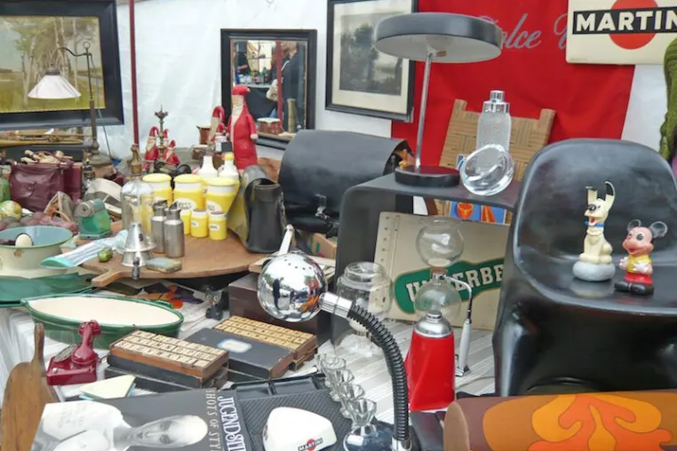 Die Königstraße wird nostalgisch: Vom 08.-10. April beim 12. Antik- und Designmarkt „Zeitreise Duisburg“ Bild: Die Königstraße wird nostalgisch: Vom 08.-10. April beim 12. Antik- und Designmarkt „Zeitreise Duisburg“