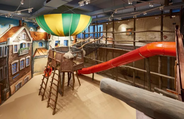 Bild: Indoor-Fallschutzboden von BSW in Deutschlands modernstem Möbelhaus