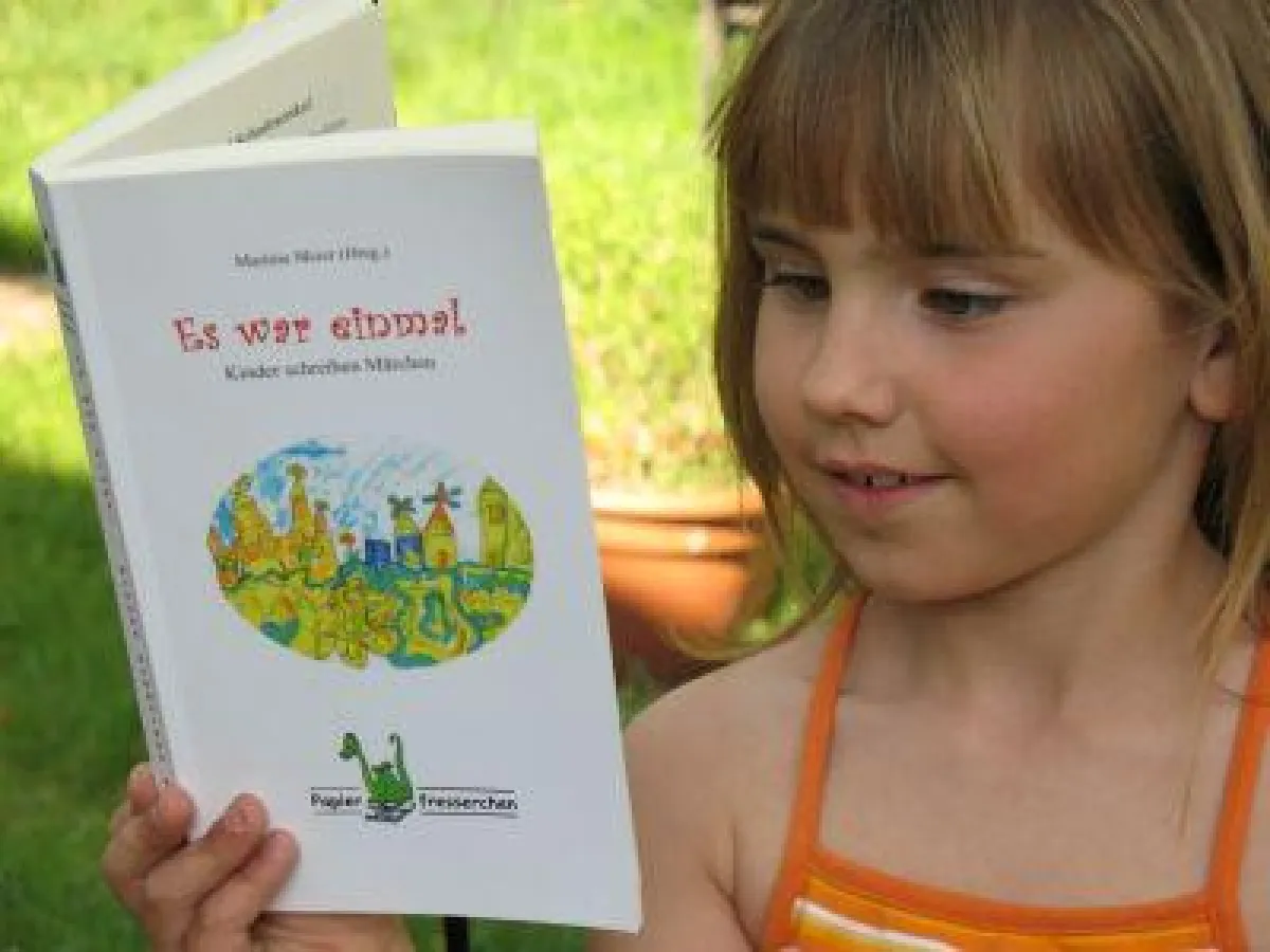 Es war einmal - Kinder schreiben Märchen: 70 Märchen von Kindern für Kinder fasst das Buch, das im Rahmen eines internationalen Schreibwettbewerbs entstanden ist.