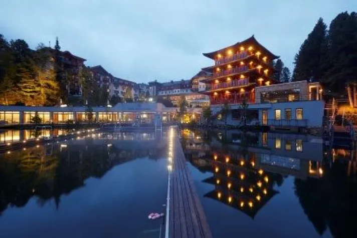 Bild: Ein Kristall am Berg