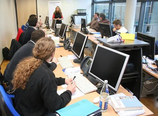 Qualifizierung für Studienaussteiger mit Job-Garantie geht Ende März in die nächste Runde Bild: Qualifizierung für Studienaussteiger mit Job-Garantie geht Ende März in die nächste Runde