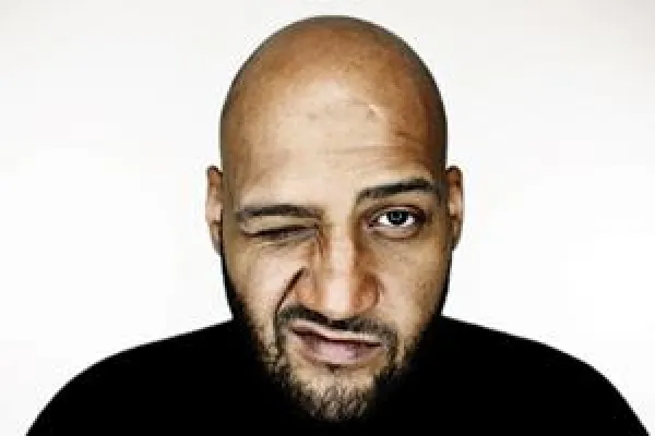 Bild: X-Factor-Juror und Rap-Vorreiter Moses Pelham mit Band auf Tour