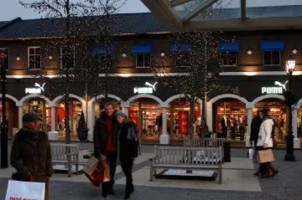 Bild: Designer Outlet Roermond feiert doppelt - Sinterklaas und Weihnachten