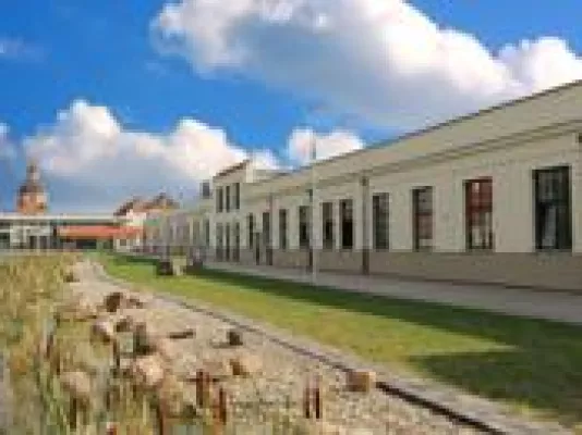 Bild: DIP-Partner AENGEVELT vermittelt 1.240 m² Bürofläche im Dresdner "Ostrapark" an "Cast GmbH & Co.KG"