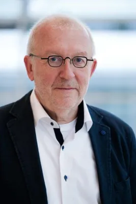 Bild: Dr. Schneider übernimmt Vorsitz des Bundesverbandes der Belegärzte (BdB)