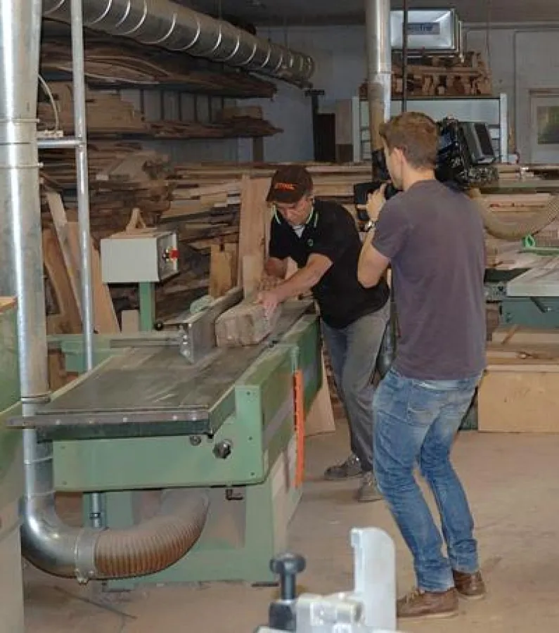 Küchenproduktion  Pfister Möbelwerkstatt