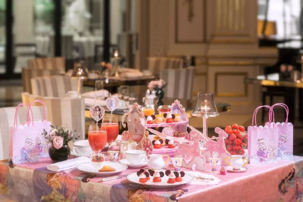 Bild: Von Mickey und Minnie, Dornröschen und Peter Pan: Im Peninsula Paris erleben Familien die Walt-Disney-Magie