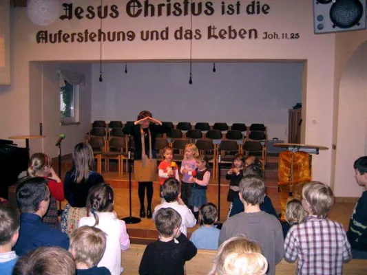 Bild: Mit vielen Kindern geht Detmold in eine christliche Zukunft