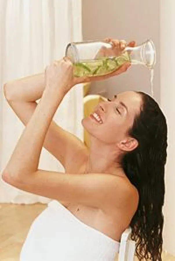 Bei Haarausfall gezielt entsäuern