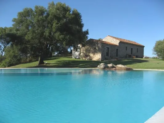 Bild: Sardinien Ferienkatalog 2009 – Sardinia Natour mit vielen neuen Hotel-Angeboten