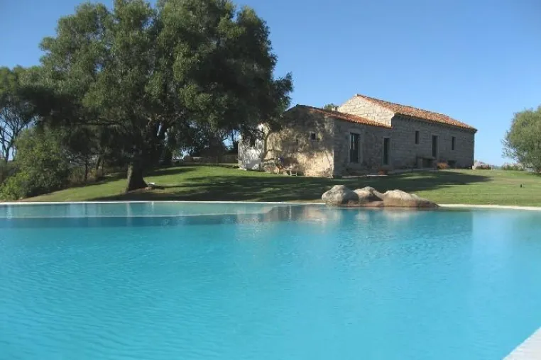 Bild: Sardinien Ferienkatalog 2009 – Sardinia Natour mit vielen neuen Hotel-Angeboten