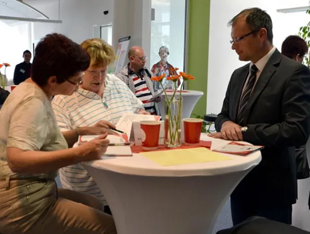 Einen Job zum Mitnehmen, bitte - 5. Jahresringe-Coffee-to-Job Bild: Einen Job zum Mitnehmen, bitte - 5. Jahresringe-Coffee-to-Job