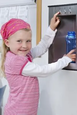 Bild: Wassergenuss für jeden - individuelle Wasserspender von aQto ermöglichen barrierefreie Benutzung