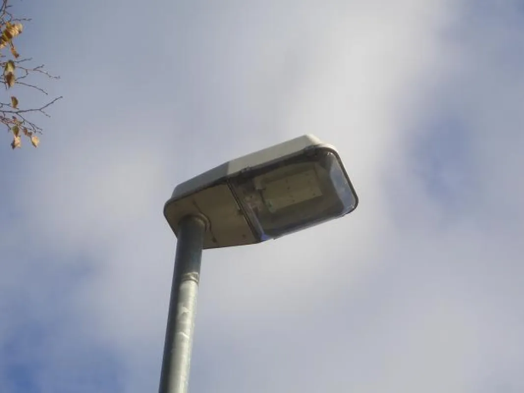 27W Retrofit Leuchtmittel in Kofferleuchte mit ehemals 80W HQL