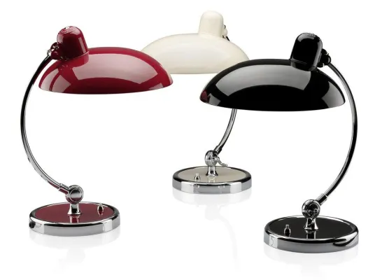 Bild: FRITZ HANSEN ERLEUCHTET DURCH KAISER IDELL