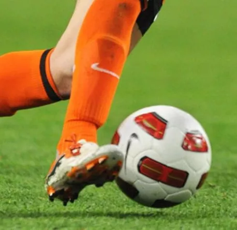 Bild: In den Sommerferien am Ball bleiben mit ABACUS Nachhilfe