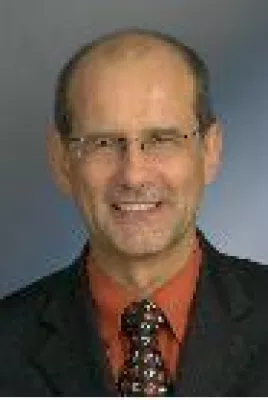 Bild: Neuwieder Unternehmer Harald Füchsel zum Senator (h.c.) berufen