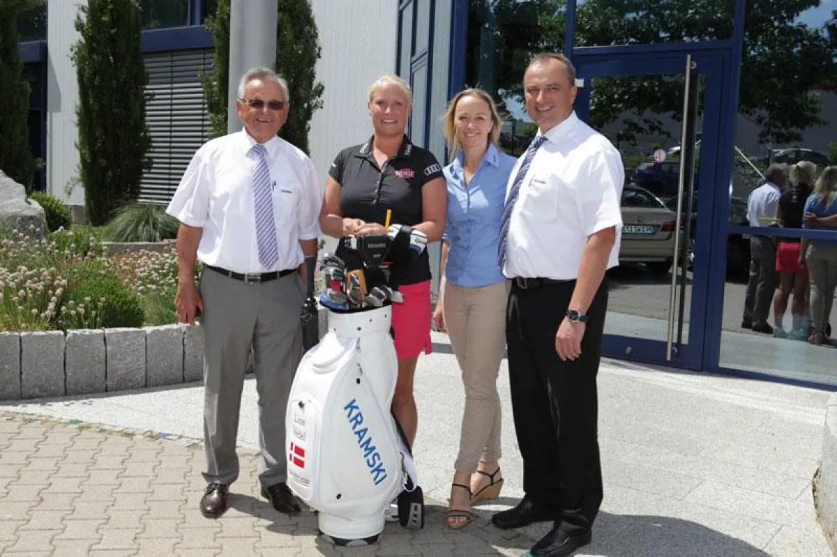 Golf-Proette Line Vedel und die Familie Kramski
