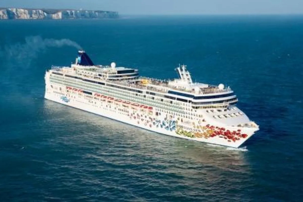 Preiswerter Luxusurlaub - beispielsweise auf der Norwegian Gem.