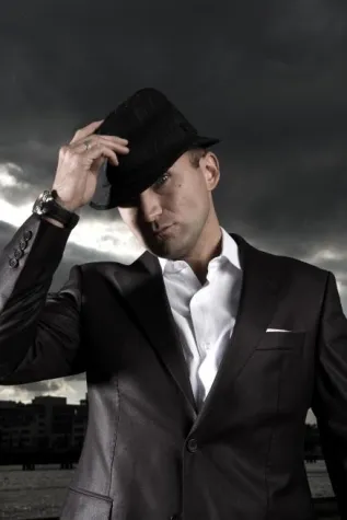 Murat Topal präsentiert: "TOPAL TOTAL" @ ufaFabrik Berlin Bild: Murat Topal präsentiert: "TOPAL TOTAL" @ ufaFabrik Berlin