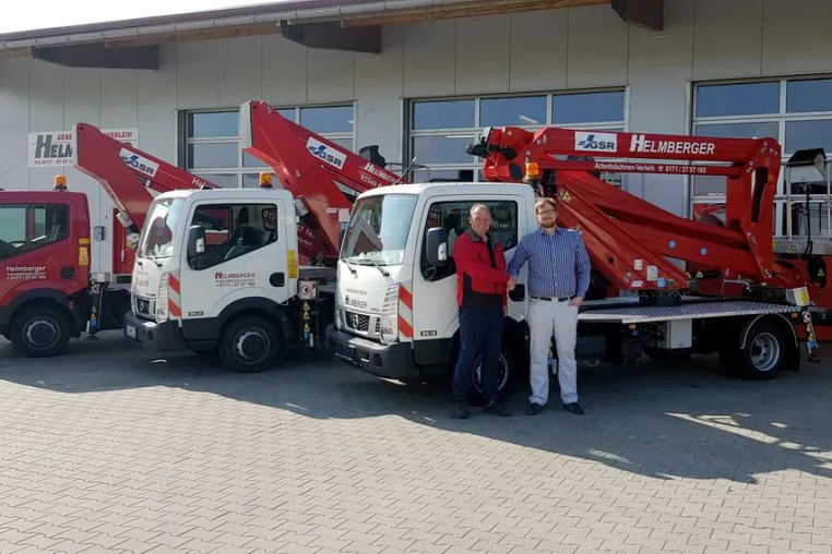 LKW-Arbeitsbühne GSR B240PX für Vermiet-Unternehmen Helmberger Bild: LKW-Arbeitsbühne GSR B240PX für Vermiet-Unternehmen Helmberger