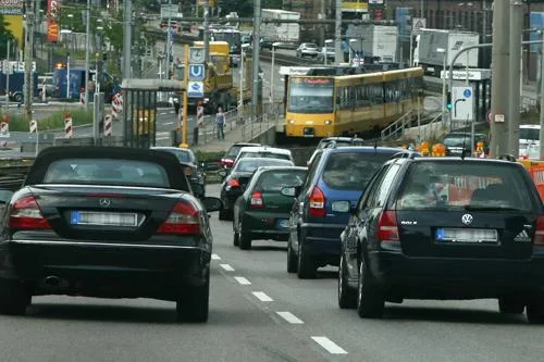 Bild: Für Pkw-Maut, gegen City-Maut – ACE kritisiert Städtebund