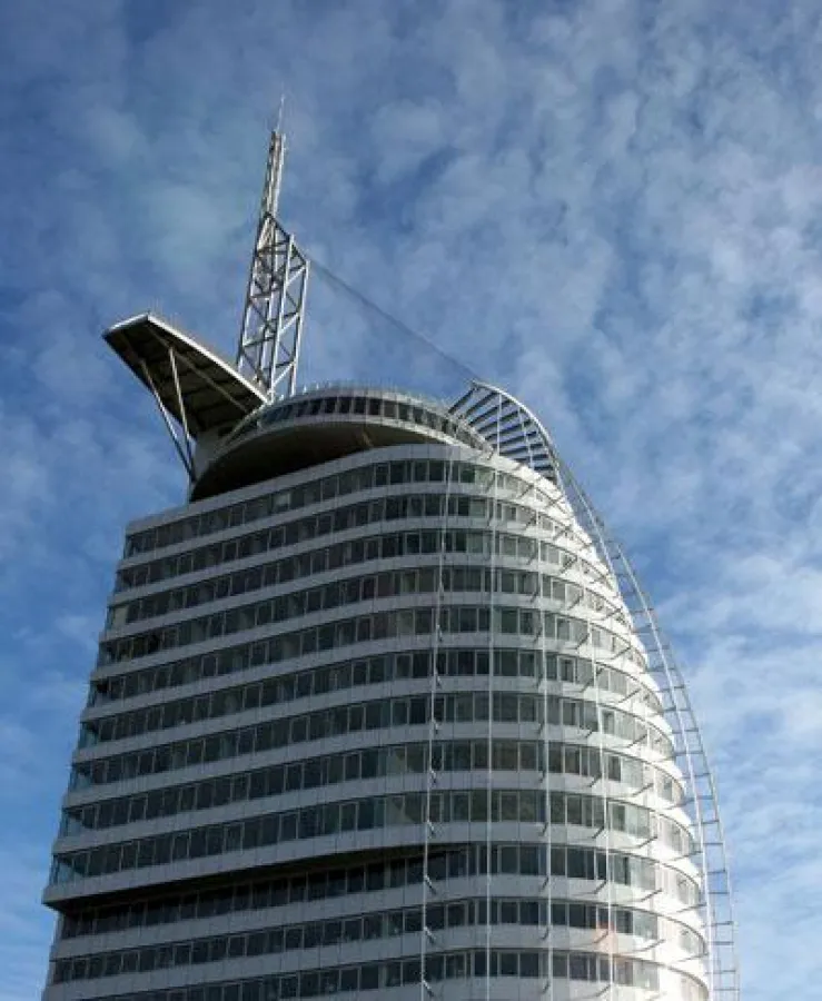 Im SAIL City Hotel Bremerhaven eröffnet die Praxis Dr. Linneweber & Partner im 4. Quartal 2008 die 