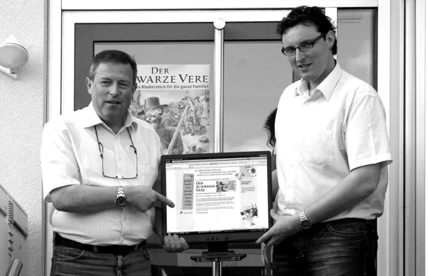 Bild: Frischer Wind durch neuen Look - Neues Corporate Design für das Naturtheater Hayingen