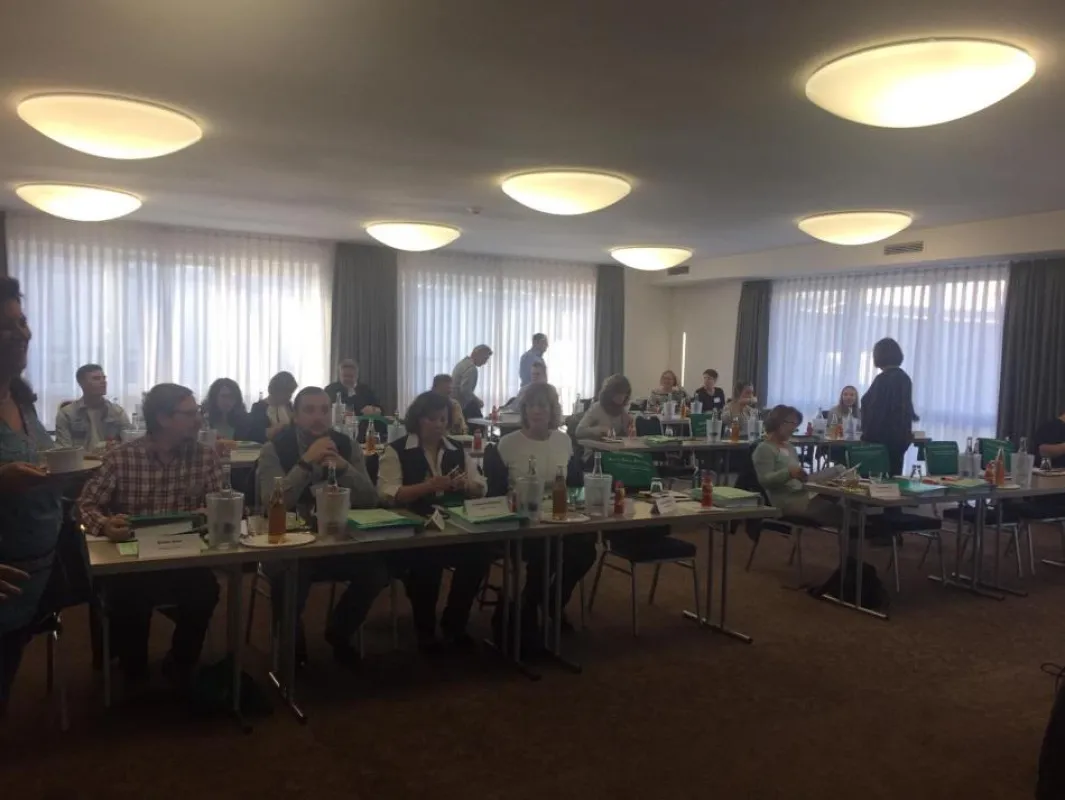 Jahreswechsel-Seminare: abresa bereitet relevante Änderungen zum Jahresende zielgruppengerecht auf