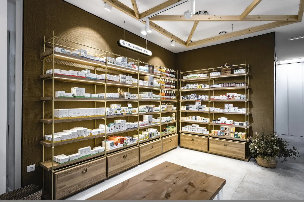 Farmacia Colon 49 Design by Alejo Lozal, Creative Director of Apotheka (© Apotheke )