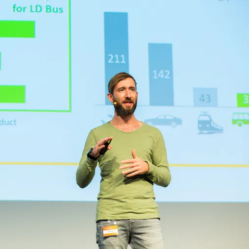 Bild: Start-up meets Mittelstand: Innovationskraft und Erfahrung vereint beim Nürnberger Unternehmer-Kongress 2025