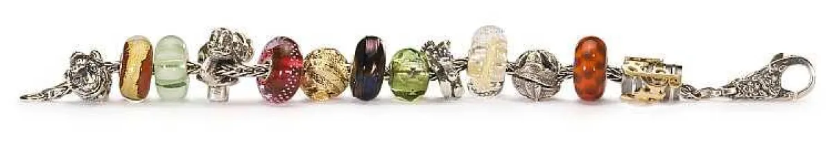 Trollbeads-Armband mit Weihnachtsmotiven