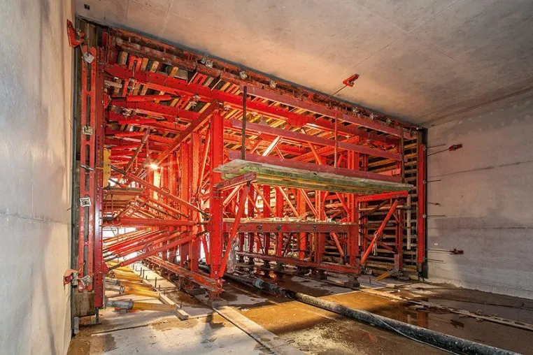 Bild: Hamburgs längste Baustelle: Im Wochentakt von der HafenCity zu den Elbbrücken