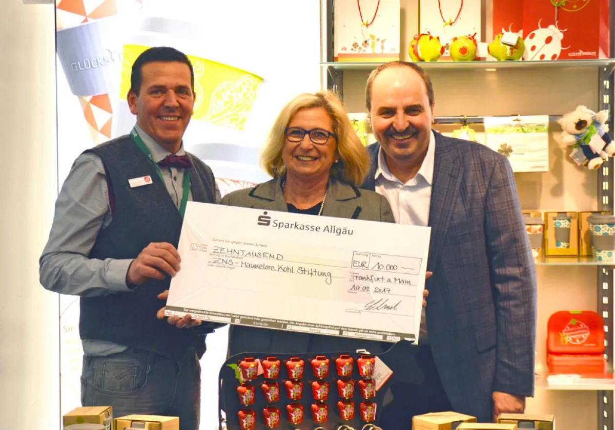 v.l. Stefan Schmid, Helga Lüngen und Johann Lafer