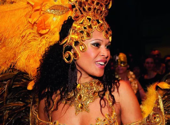 Bild: Brasilianischer Carneval im iKU – völkerverbindende, gute Stimmung inklusive