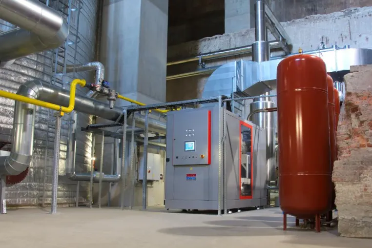 SOKRATHERM präsentiert auf der Hannover Messe 2014 das weltweit kompaktestes BHKW-Modul der 500 kW-Klasse Bild: SOKRATHERM präsentiert auf der Hannover Messe 2014 das weltweit kompaktestes BHKW-Modul der 500 kW-Klasse