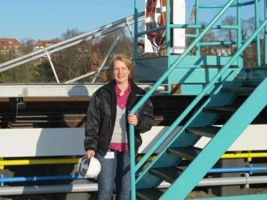 Bild: Megayachten bauen – eine Frau erarbeitet sich ihren Traumberuf