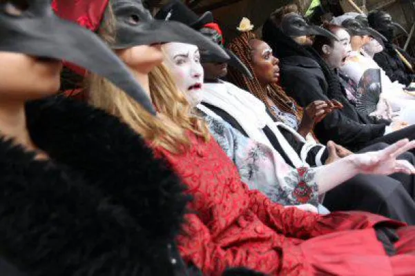 Bild: Quodonien - Selbst in Fremde: Ein multimediales Tanztheaterprojekt von Gregor Weber