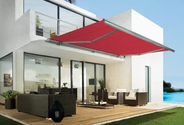 Bewährte Technik - neuer Look - Kassettenmarkise markilux 5010 für großzügigen Schatten Bild: Bewährte Technik - neuer Look - Kassettenmarkise markilux 5010 für großzügigen Schatten