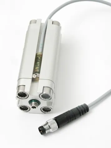 Bild: Magnetische Zylindersensoren mit praxisoptimierter Befestigungstechnik