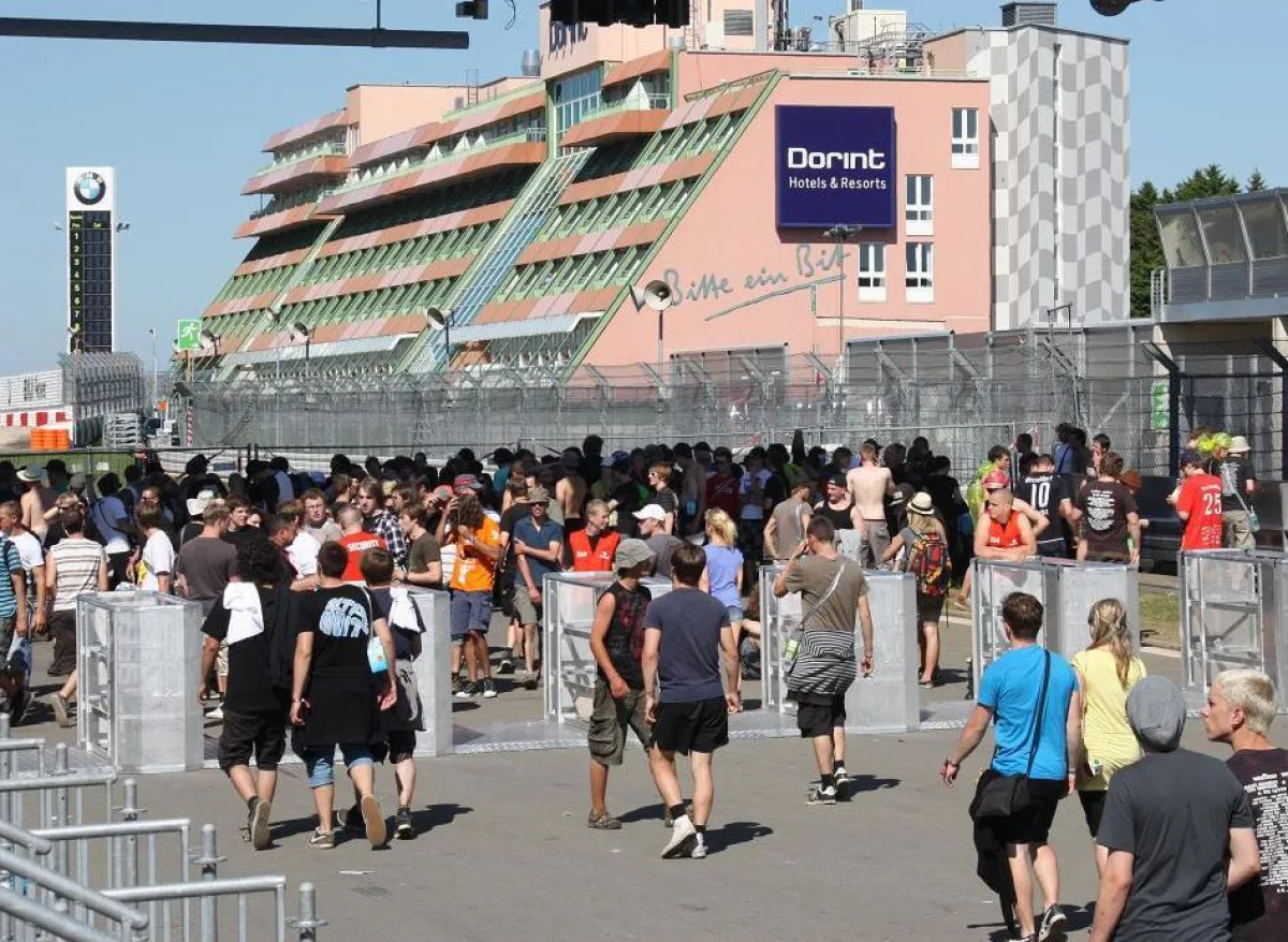 Einlassschleusen von eps für Sicherheit bei Veranstaltungen