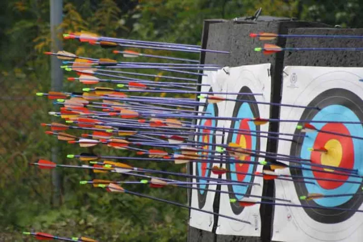 Bild: Team-Building im Steinbruch