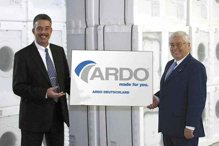 Denk’ global – handle lokal: Aus EFS wird ARDO Deutschland, Branch of Antonio Merloni S.p.A. Bild: Denk’ global – handle lokal: Aus EFS wird ARDO Deutschland, Branch of Antonio Merloni S.p.A.