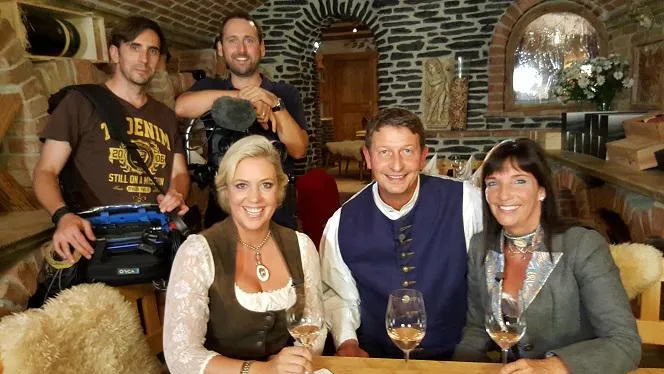 Dr. Phil. Olaf Bausemer zu Gast bei Herzgschichtn – dem Web-TV Talkformat aus Kitzbühel Bild: Dr. Phil. Olaf Bausemer zu Gast bei Herzgschichtn – dem Web-TV Talkformat aus Kitzbühel