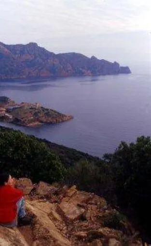 Wandertouren auf Korsika - Über Stock und Stein zwischen Bergen und Meer Bild: Wandertouren auf Korsika - Über Stock und Stein zwischen Bergen und Meer